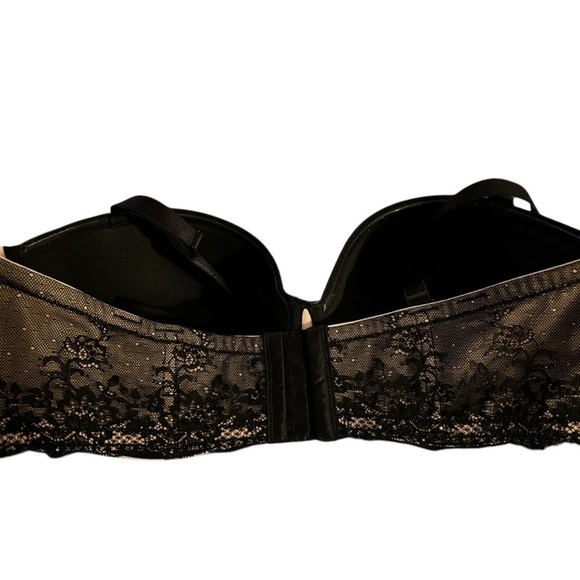 Torrid Lacy Black Underwire Multi Way Convertible Bra 40DD Padded Sexy Boudoir - Picture 2 of 8